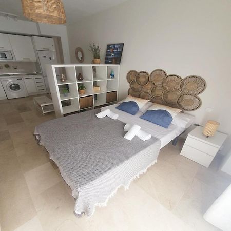 Sol Y Arte Suites Malaga Centro Экстерьер фото