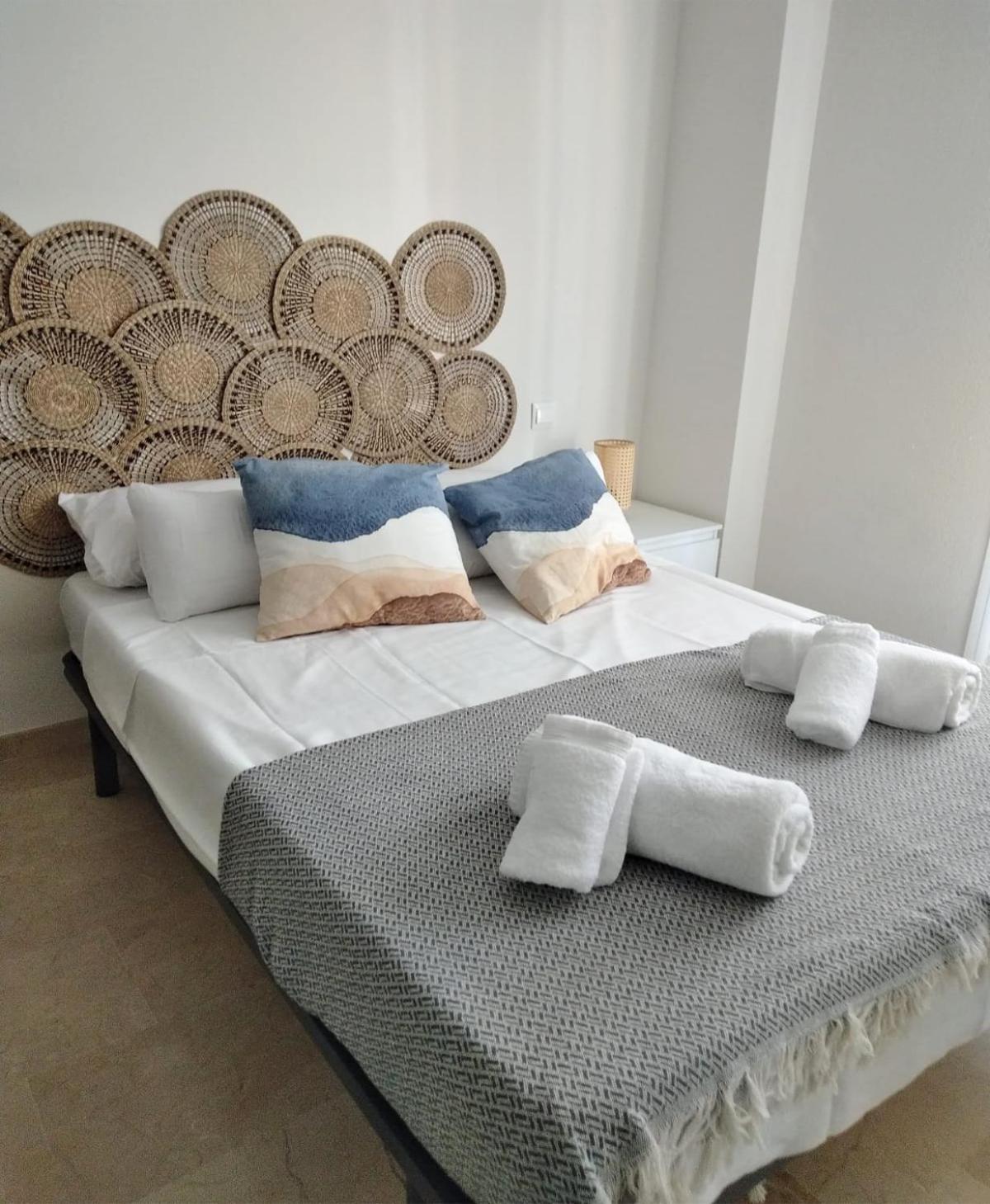 Sol Y Arte Suites Malaga Centro Экстерьер фото