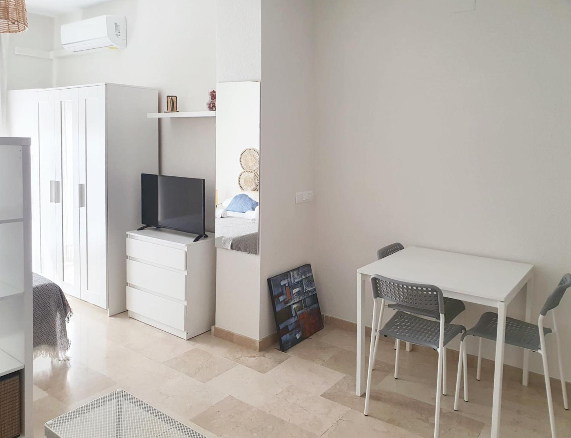 Sol Y Arte Suites Malaga Centro Экстерьер фото