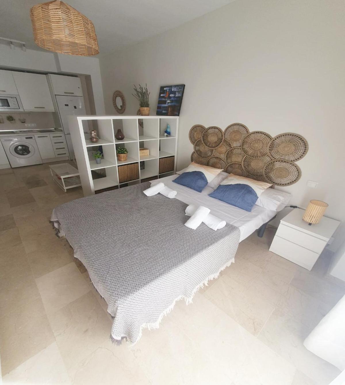 Sol Y Arte Suites Malaga Centro Экстерьер фото