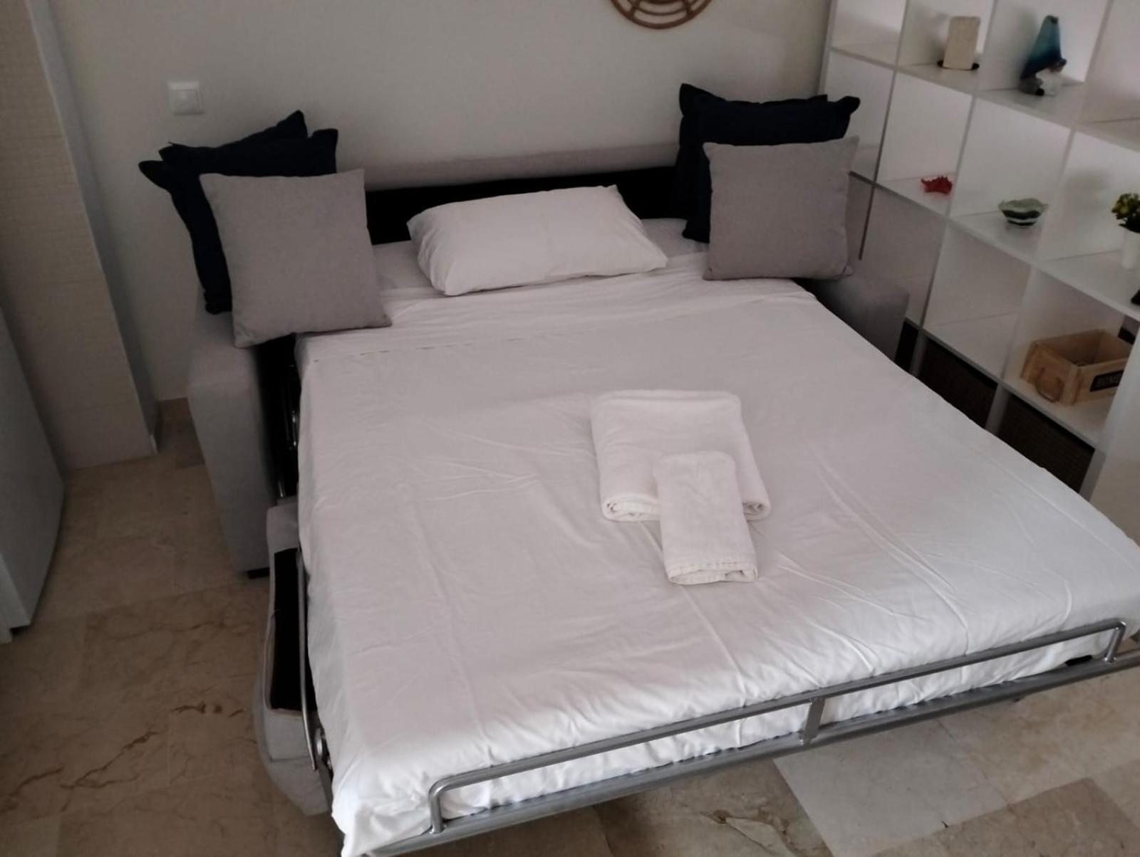 Sol Y Arte Suites Malaga Centro Экстерьер фото